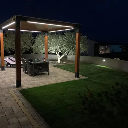Natalija Apartman Krk Town
